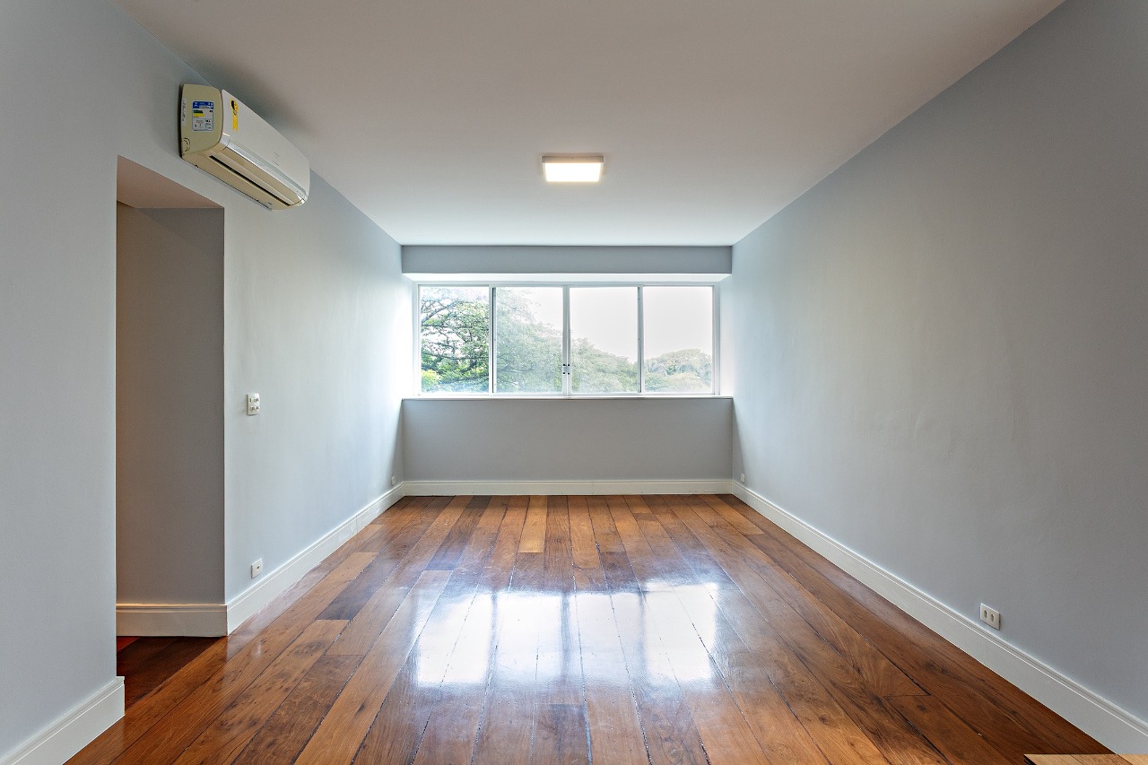 Apartamento à venda em rua arborizada e tranquila. – AP4696