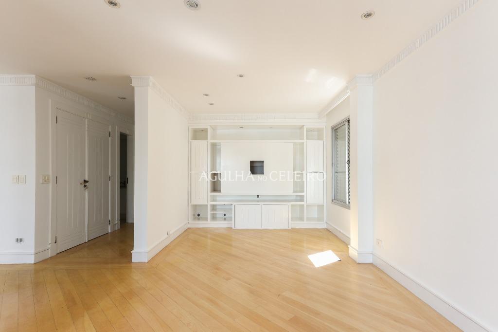 Venda/Jardim Paulista: Apartamento em ótima localização. – AP4968