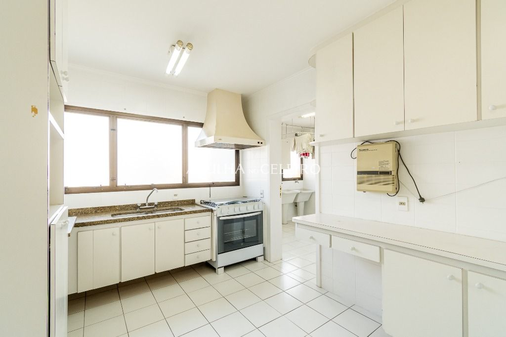 Venda/Campo Belo: Muito espaço para sua família! – AP5400