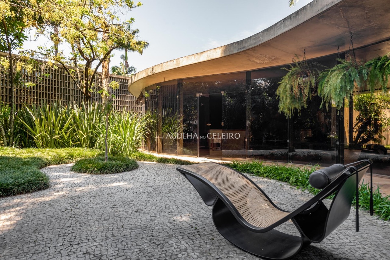 Venda/Alto de Pinheiros: A única residência de Oscar Niemeyer em SP – CA0144