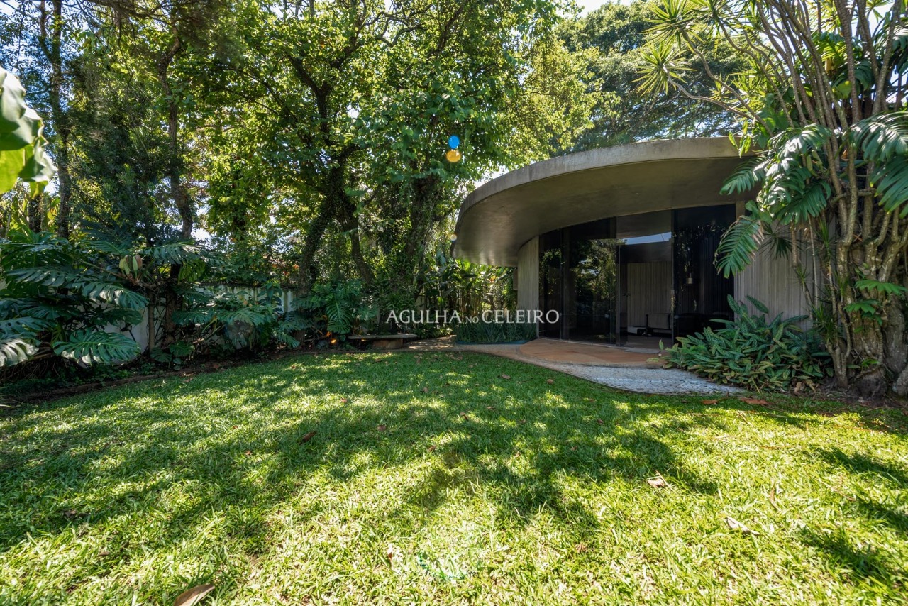 Venda/Alto de Pinheiros: A única residência de Oscar Niemeyer em SP – CA0144