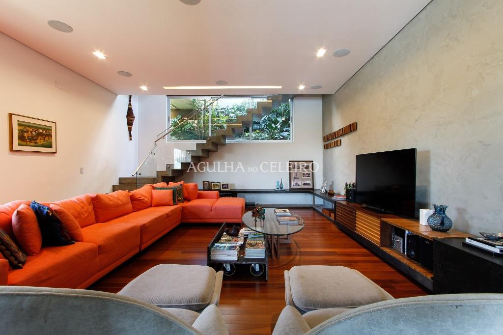 Venda/Aldeia da Serra: casa incrível com projeto premiado – CA0166