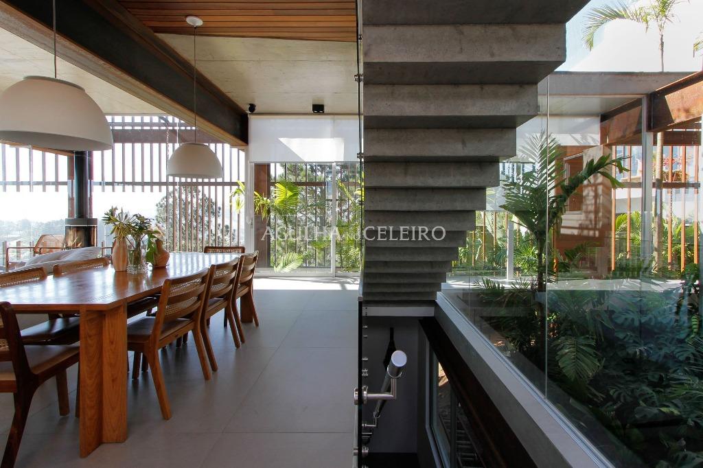Venda/Aldeia da Serra: casa incrível com projeto premiado – CA0166