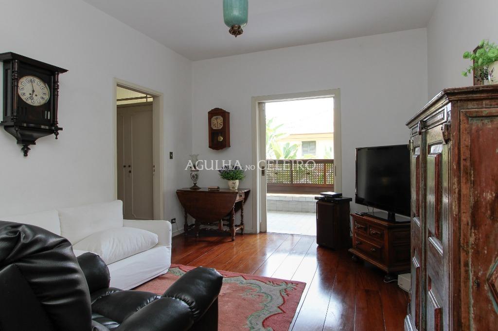 Venda/Locação/Jardim América: casa em estilo colonial brasileiro – CA0234