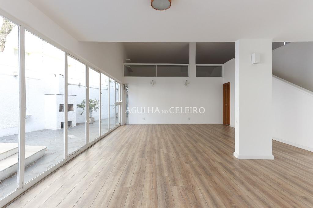 Venda/Alto de Pinheiros: Casa ampla e novinha! – CA0537