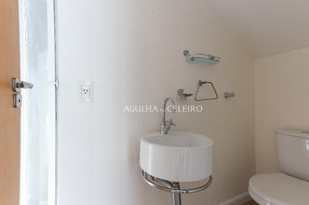 Venda/Alto de Pinheiros: Casa ampla e novinha! – CA0537