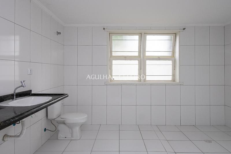 Casa com Terreno de 1120 mts em esquina no coração da Vila Nova Conceição. – CA0722