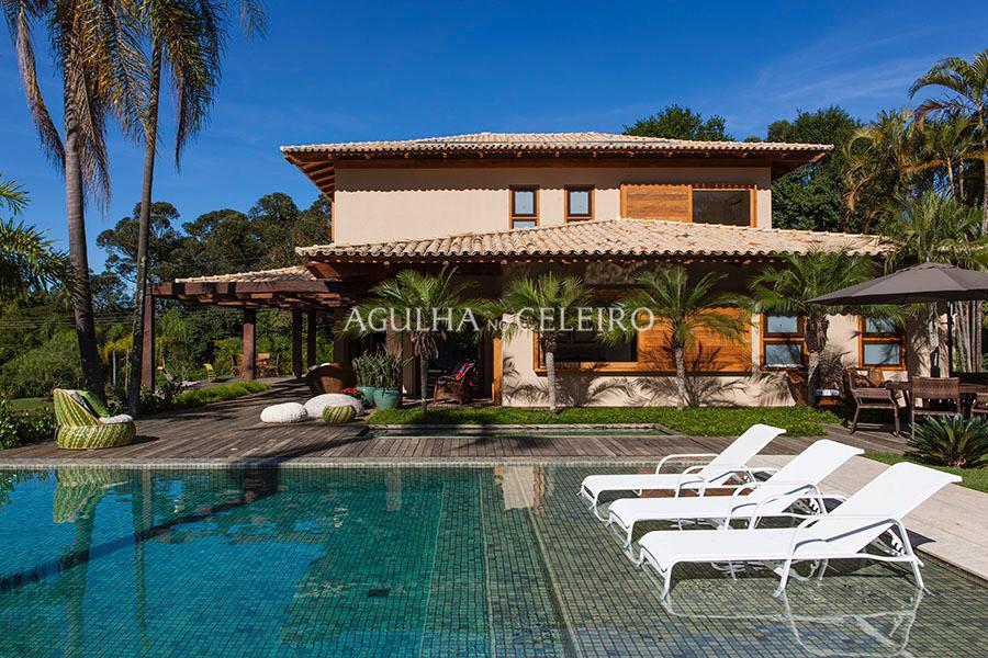 Venda/Terras de São José I: rústica e impecável – CA0744
