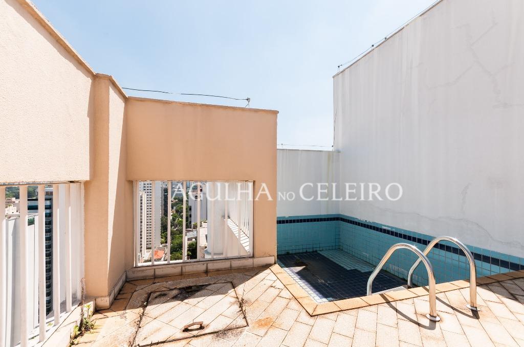 Venda/Moema: Muito espaço e localização – CO0348