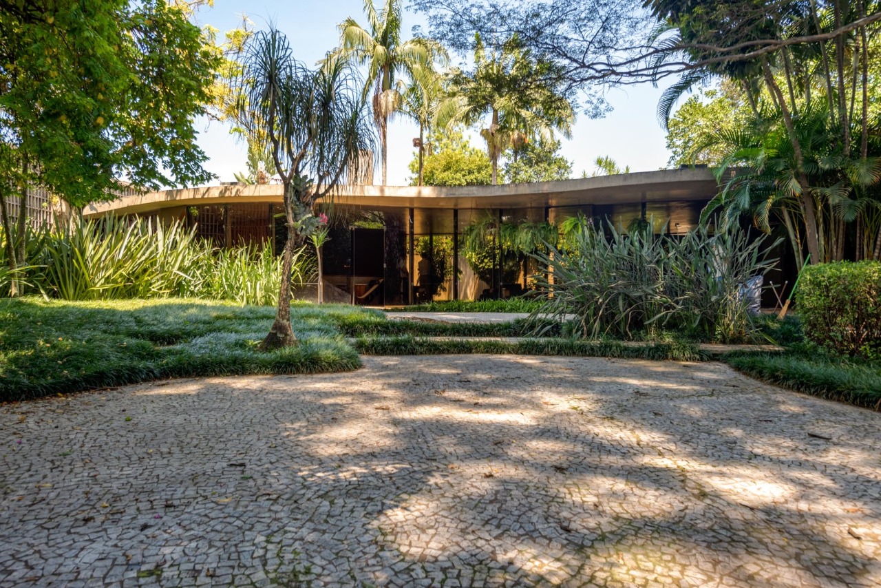 Venda/Alto de Pinheiros: A única residência de Oscar Niemeyer em SP – CA0144