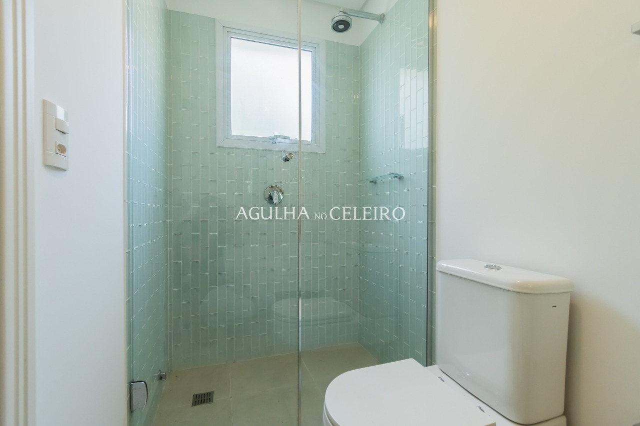 Venda/Campo Belo: casa clássica em condomínio desejado! – CA1295