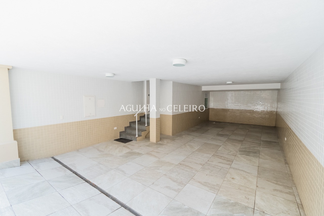 Venda/Campo Belo: casa clássica em condomínio desejado! – CA1295