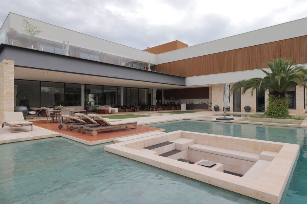 Venda/Terras de São José: Casa perfeita – CA1232