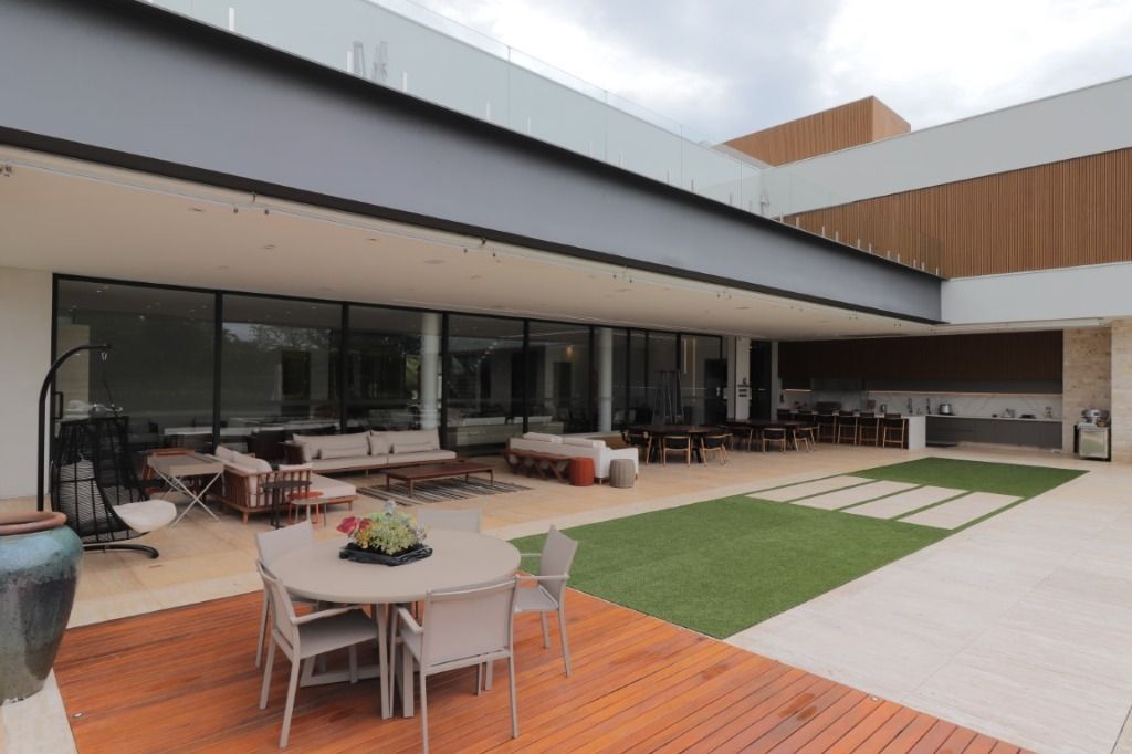 Venda/Terras de São José: Casa perfeita – CA1232