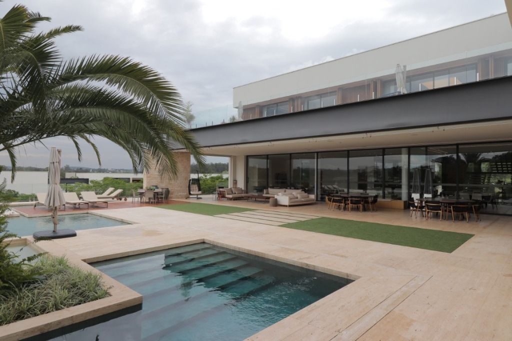 Venda/Terras de São José: Casa perfeita – CA1232
