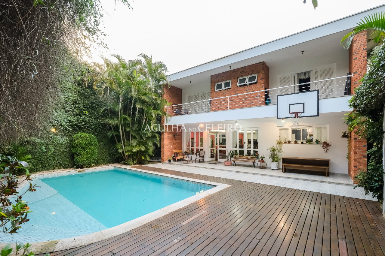 Venda/Jardim Guedala: Casa com belo jardim. – 9303 - _DSF1013