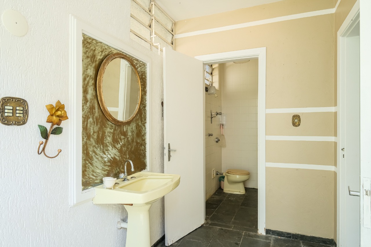 Casa com piscina à venda em Alto de Pinheiros – 9811