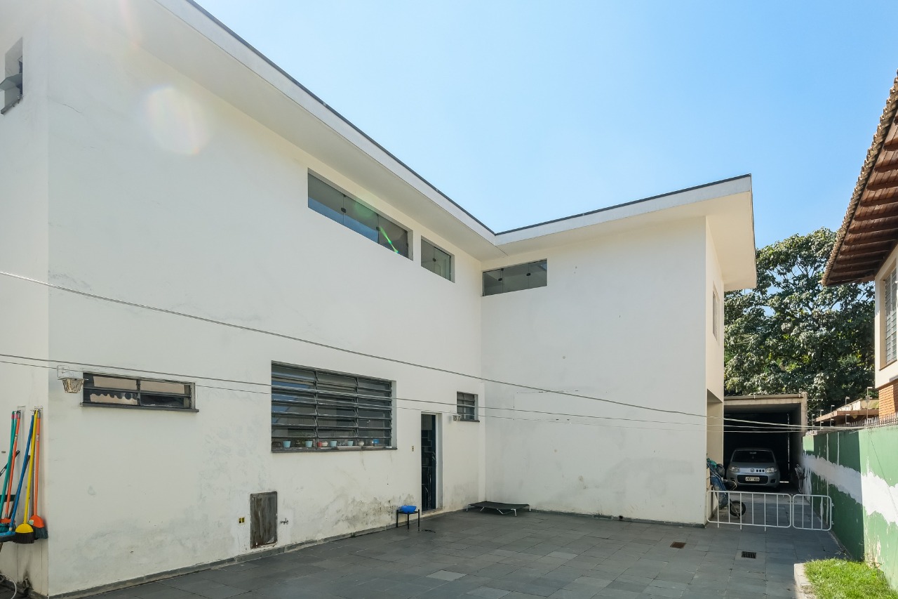Casa com piscina à venda em Alto de Pinheiros – 9811