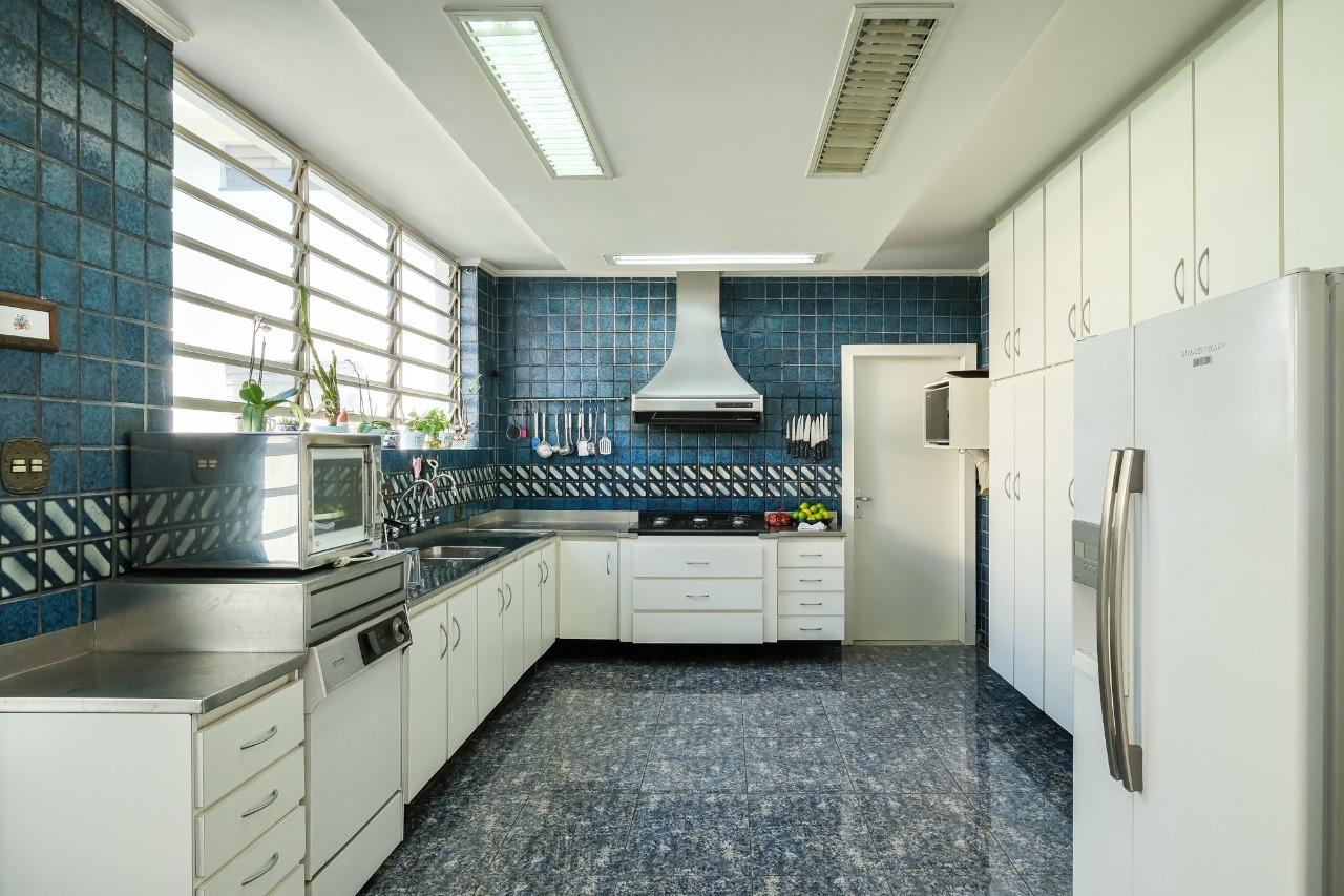 Casa com piscina à venda em Alto de Pinheiros – 9811