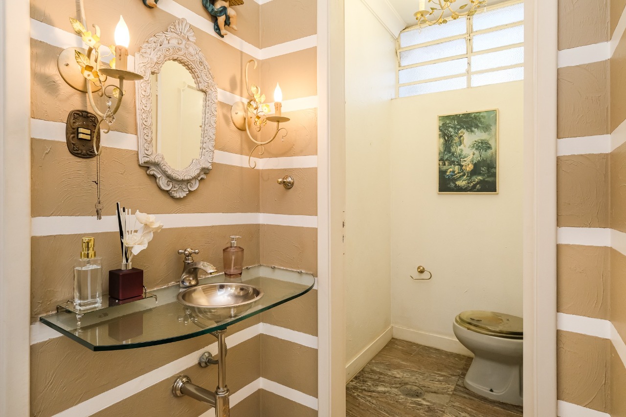 Casa com piscina à venda em Alto de Pinheiros – 9811