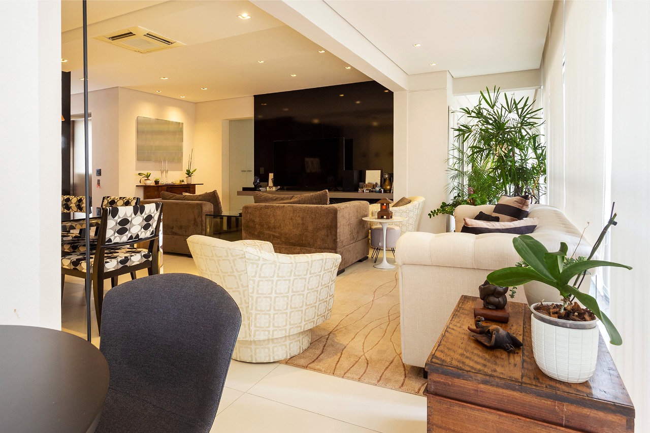 Venda/Itaim Bibi: Apartamento super bacana, reformado em rua calma do Itaim! – 9138
