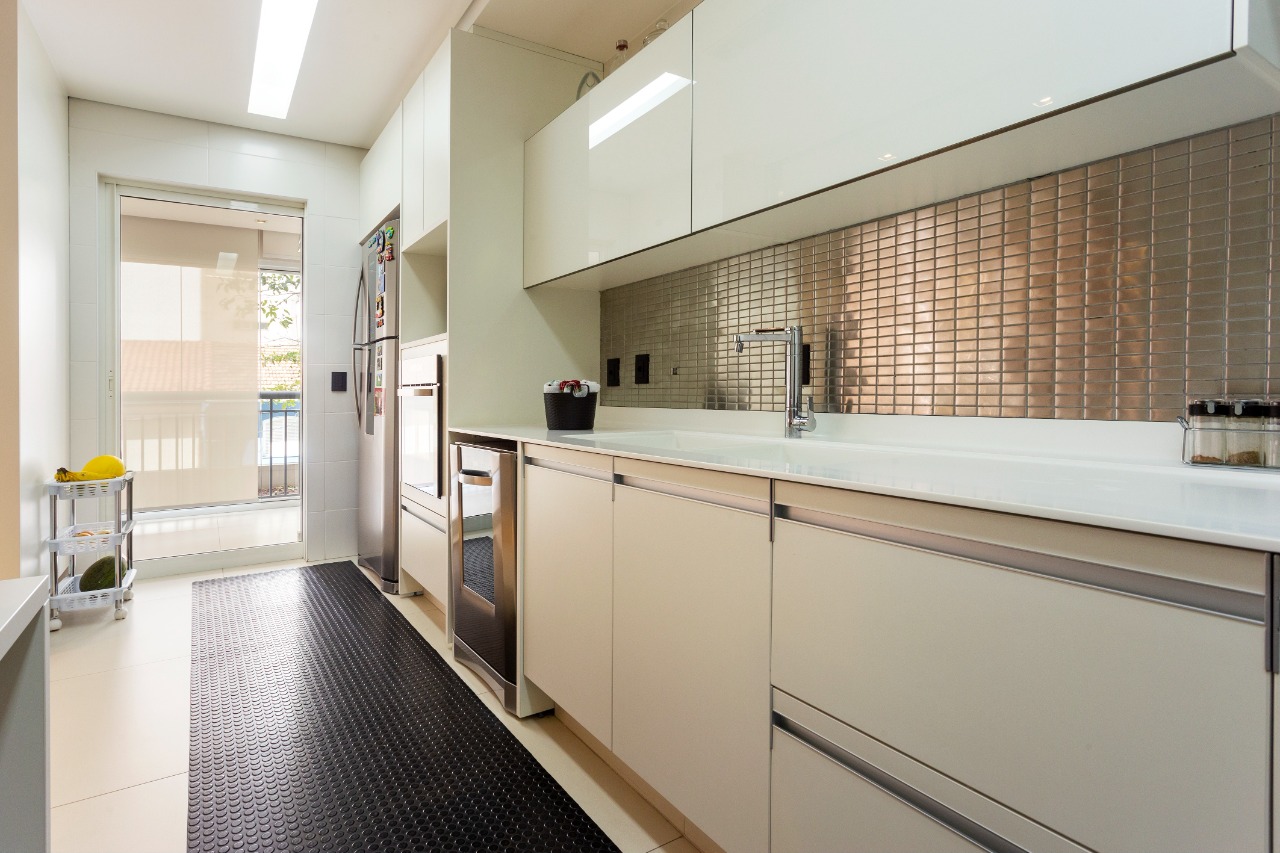 Venda/Itaim Bibi: Apartamento super bacana, reformado em rua calma do Itaim! – 9138