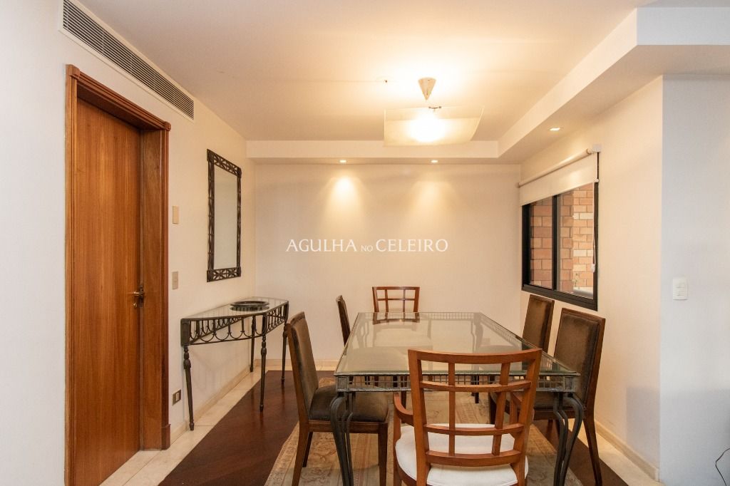 Apartamento à venda em Moema – AP6461