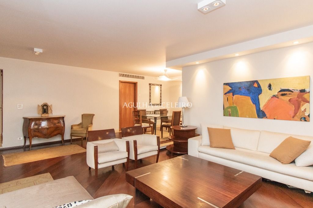 Apartamento à venda em Moema – AP6461