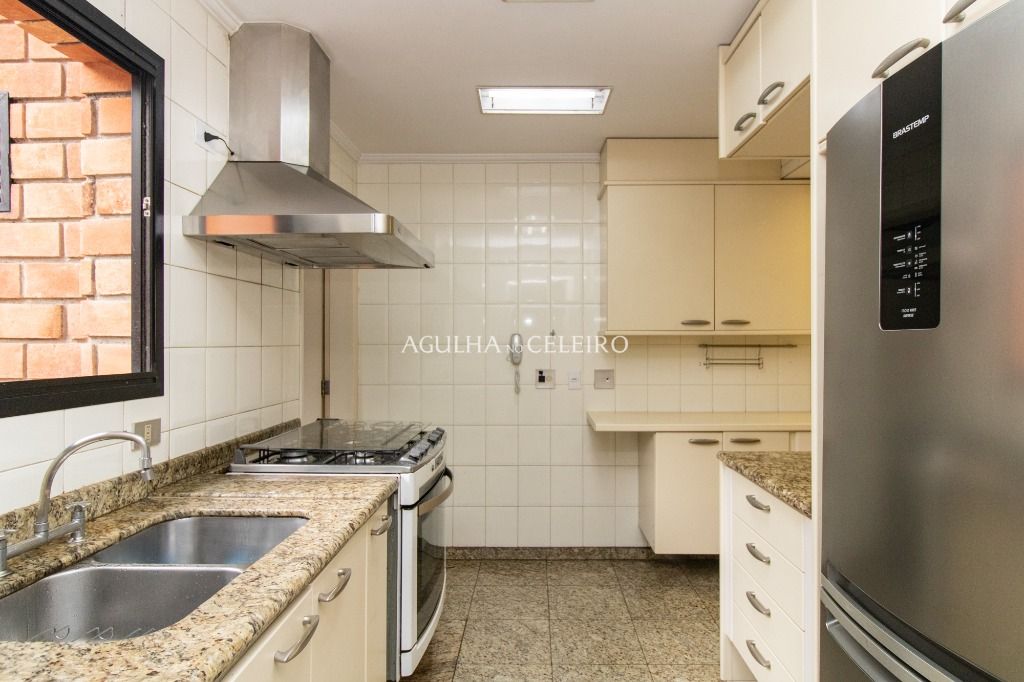 Apartamento à venda em Moema – AP6461