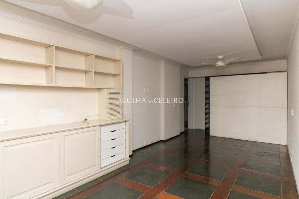 Venda/Moema: potencial incrível de transformação! – CO0876