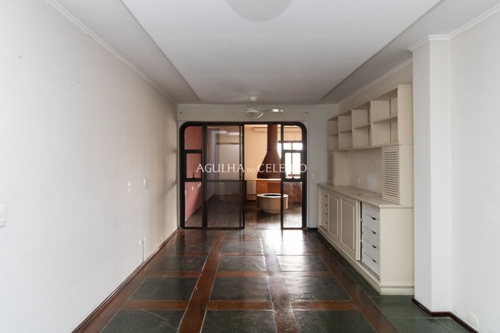 Venda/Moema: potencial incrível de transformação! – CO0876