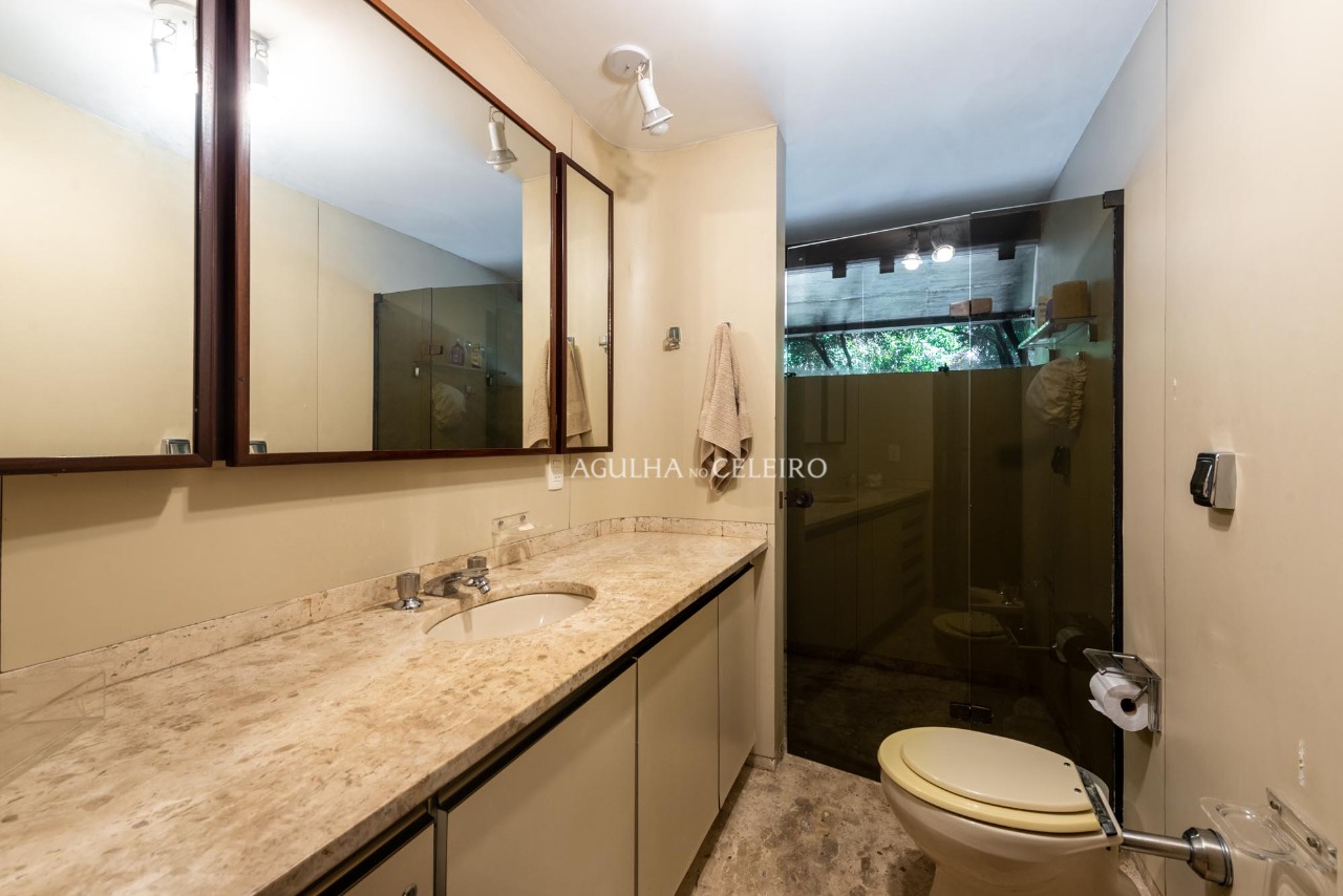 Venda/Jardim América: Puro charme com muito conforto projeto de Ricardo Julião. – 9239