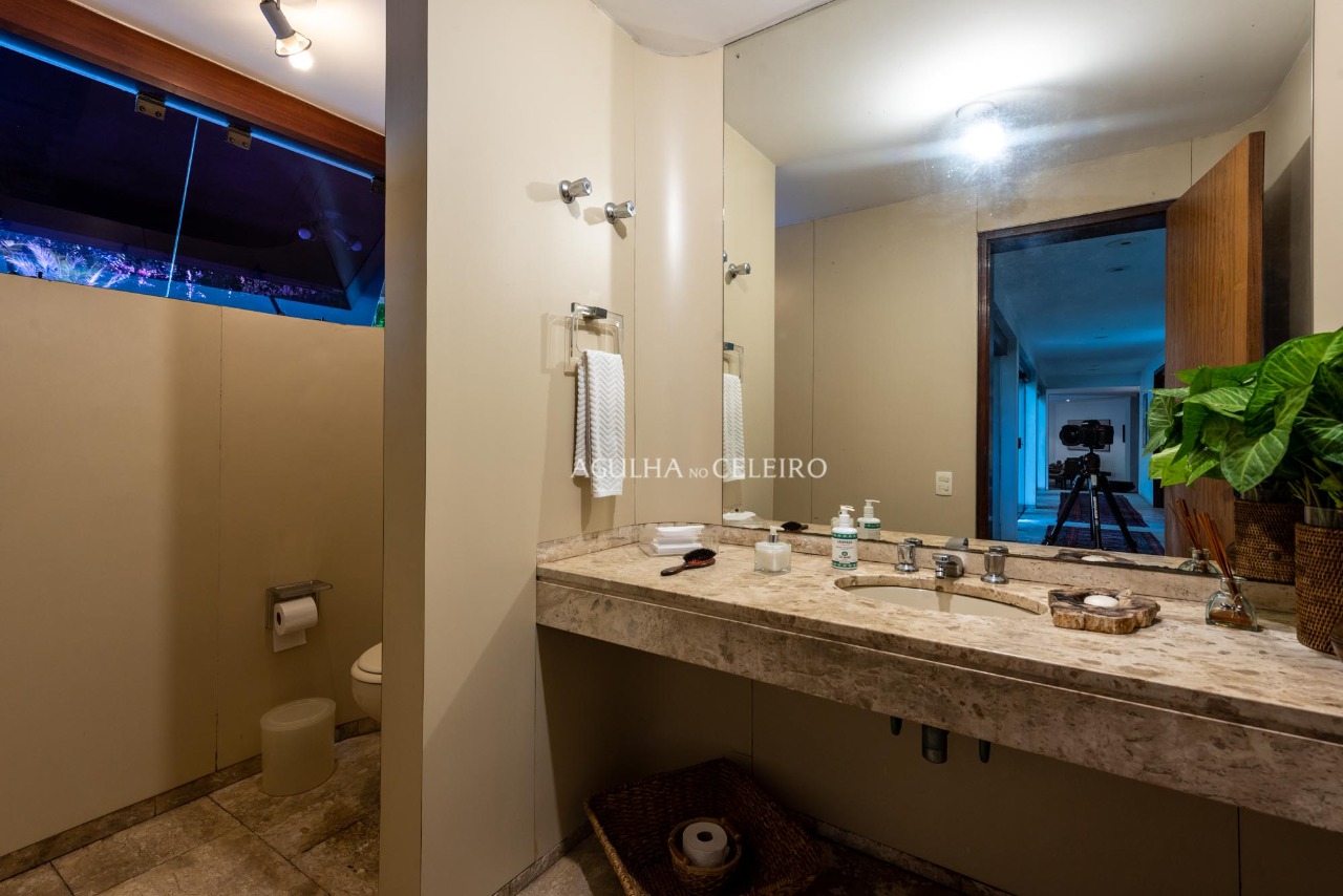 Venda/Jardim América: Puro charme com muito conforto projeto de Ricardo Julião. – 9239