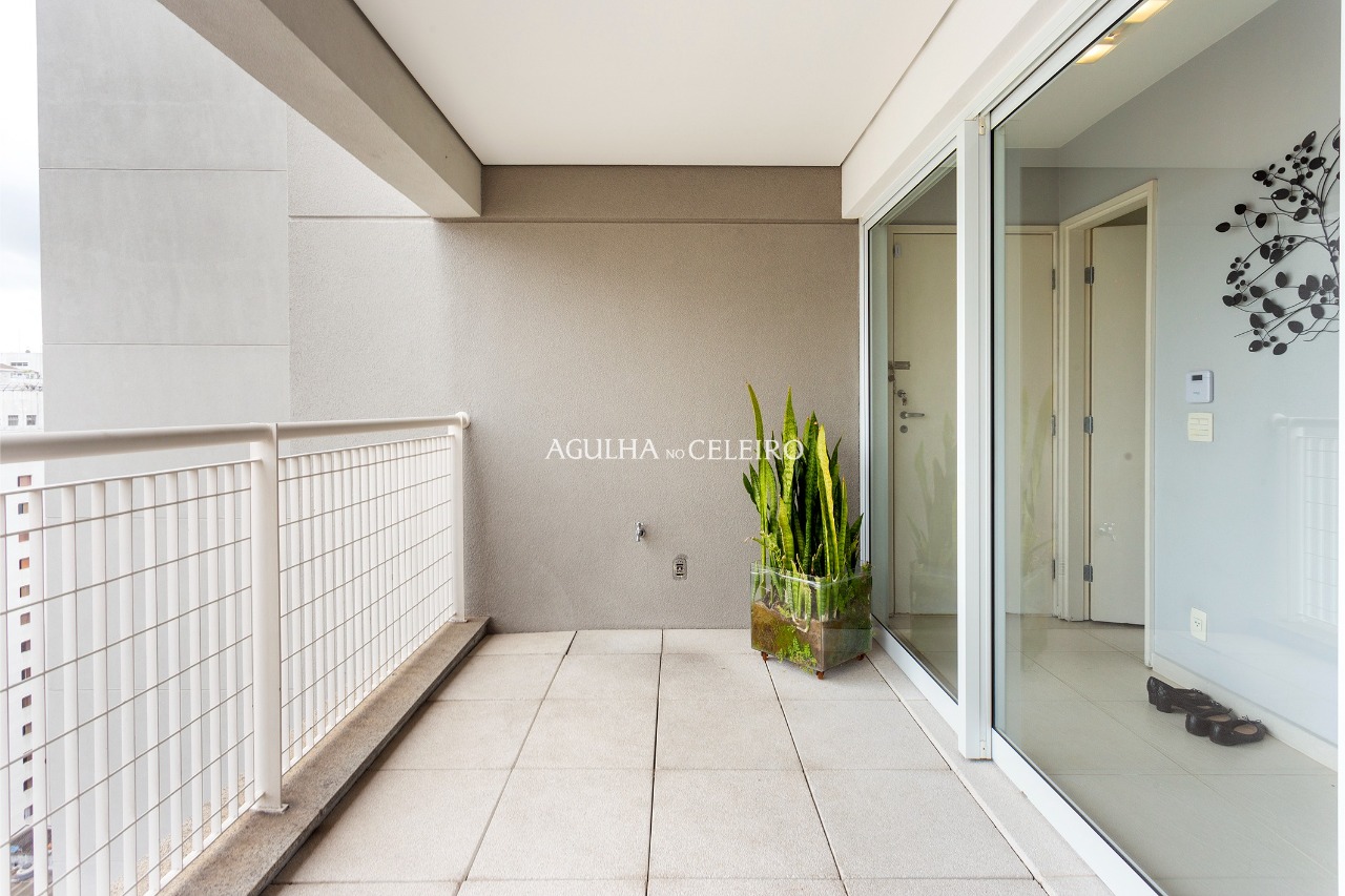 Apartamento com varanda no Jardim Paulista à venda – 9708