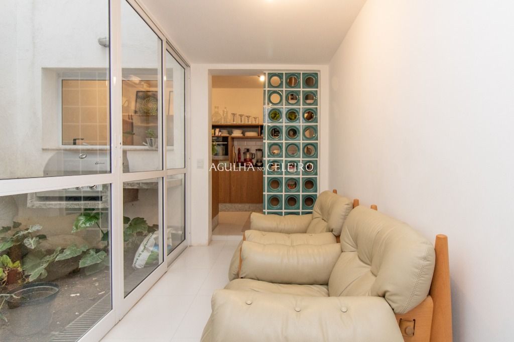 Venda/Vila Nova Conceição: Casa deliciosa acabada de reformar. – CA0995