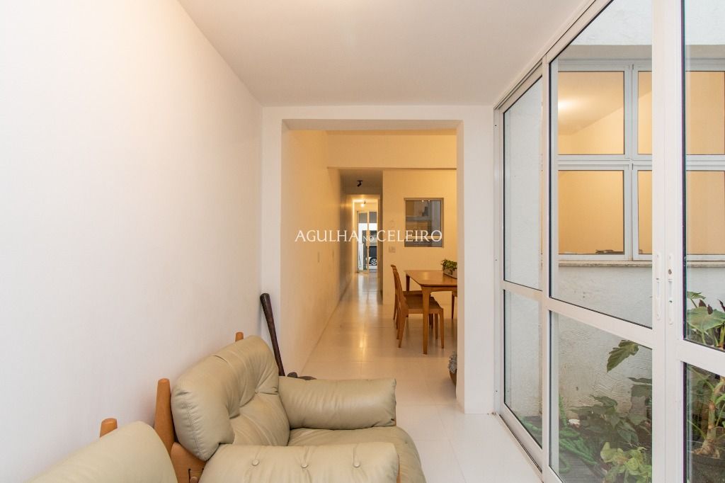 Venda/Vila Nova Conceição: Casa deliciosa acabada de reformar. – CA0995