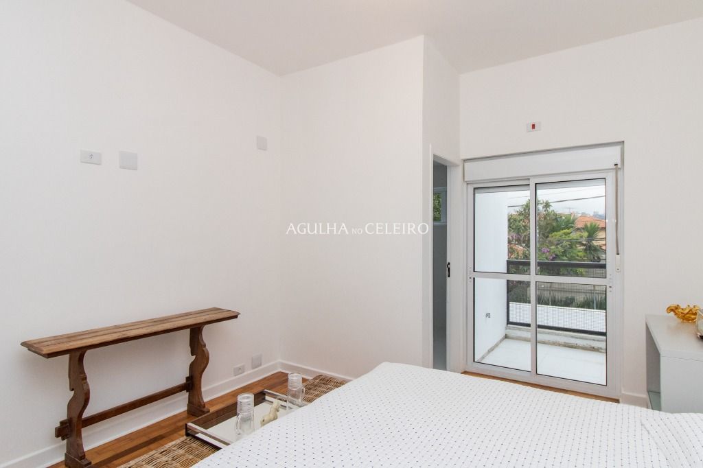 Venda/Vila Nova Conceição: Casa deliciosa acabada de reformar. – CA0995
