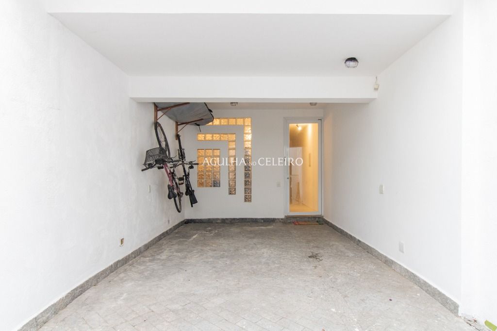 Venda/Vila Nova Conceição: Casa deliciosa acabada de reformar. – CA0995