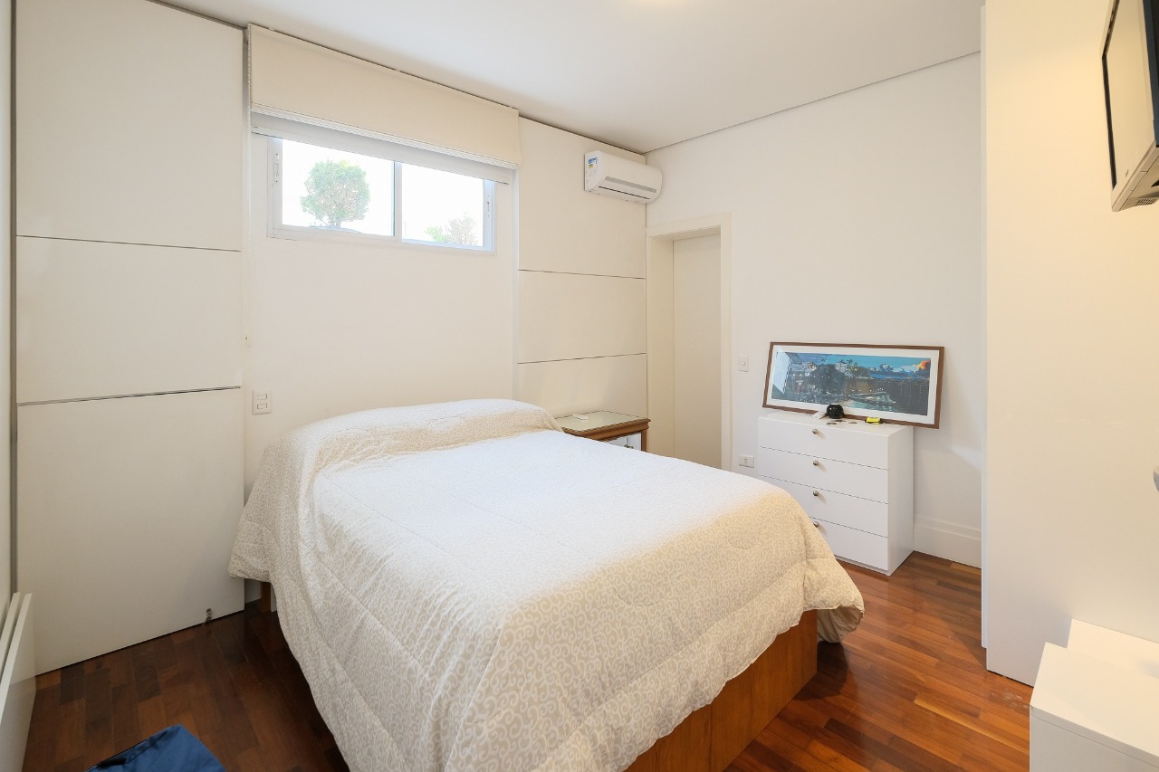 Cobertura com piscina e vista maravilhosa na Vila Nova Conceição – 10091