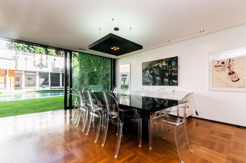 Venda/Jardim Luzitânia: Casa moderna e ampla com total segurança! – CA0445