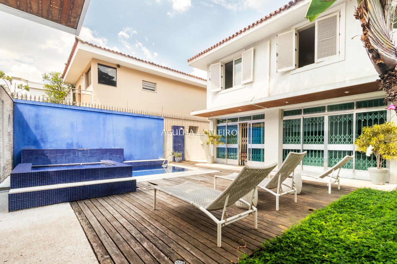 Casa deliciosa á venda em Alto de Pinheiros. – 12393