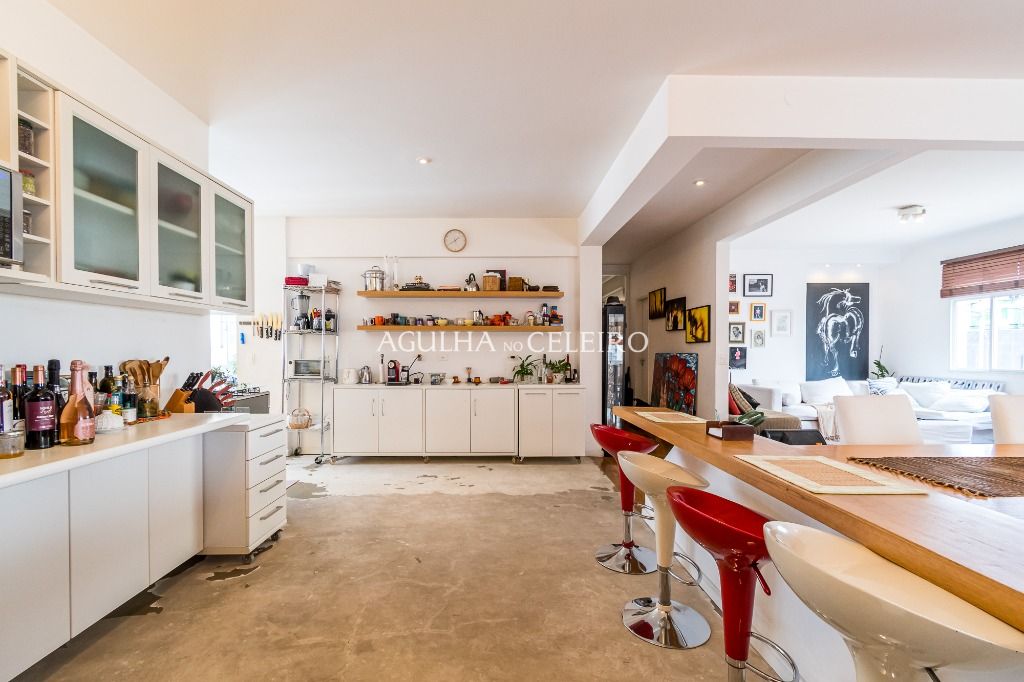 Apartamento com andar alto e vista incrível no Jardim América. – AP3389