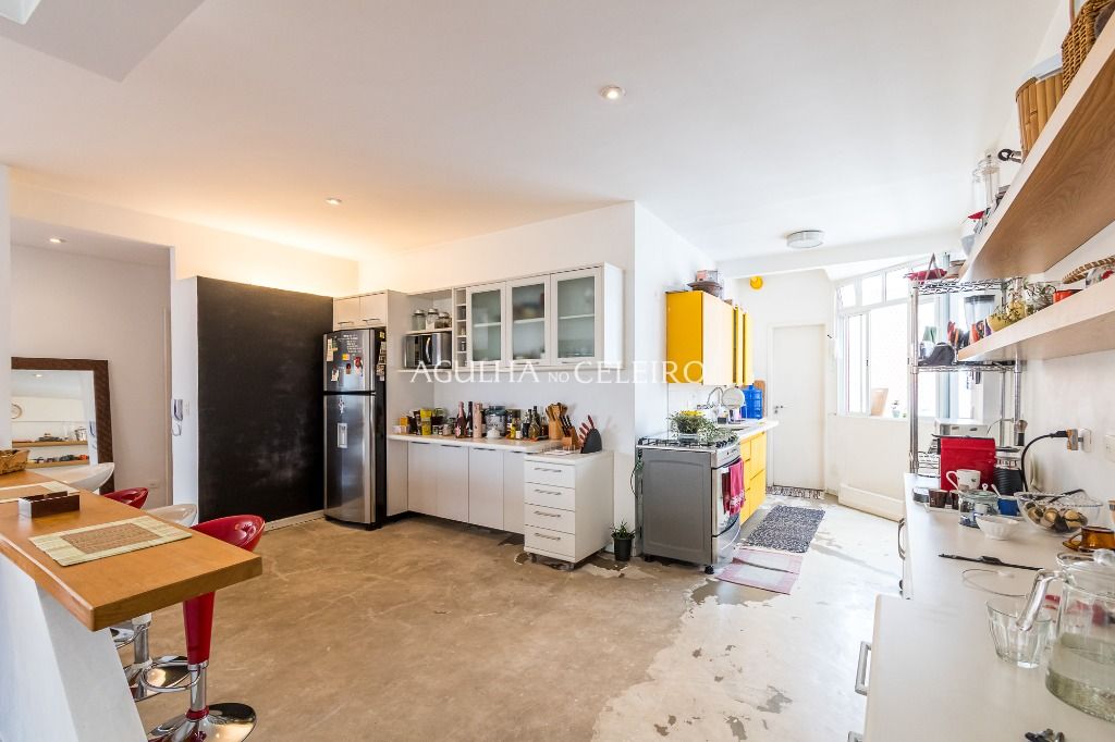 Apartamento com andar alto e vista incrível no Jardim América. – AP3389