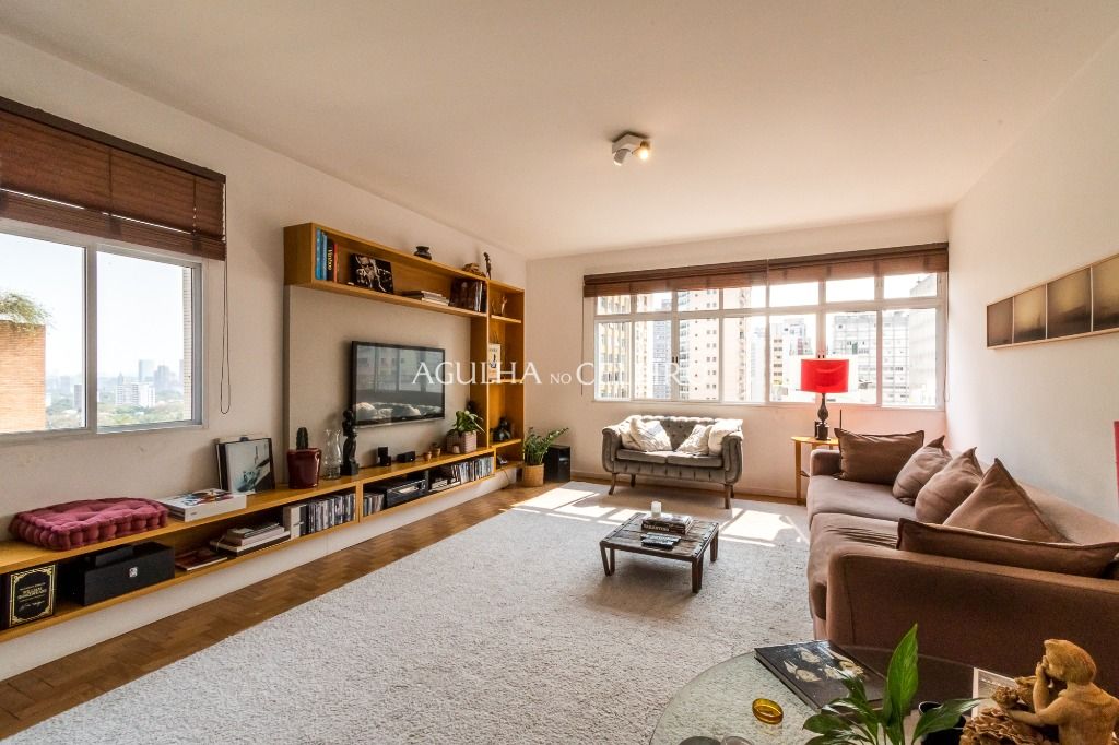 Apartamento com andar alto e vista incrível no Jardim América. – AP3389
