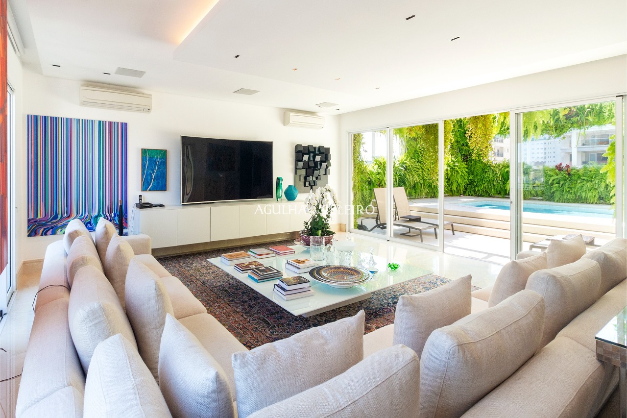 Venda/Itaim Bibi: Linda Cobertura no melhor do Itaim Bibi! – 12730