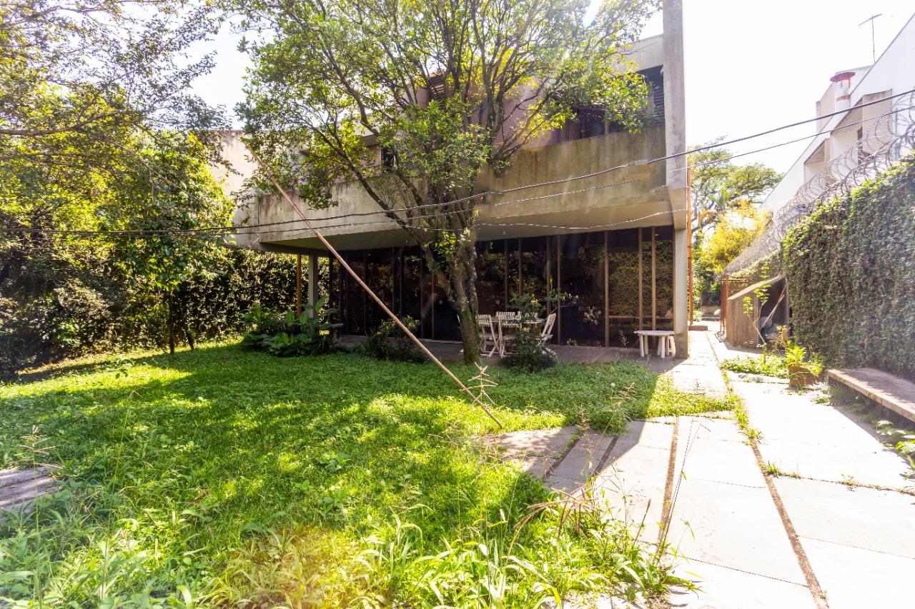 Casa com muito verde assinada por Sidônio Porto à venda no Alto de Pinheiros – 12922 - _MG_5809