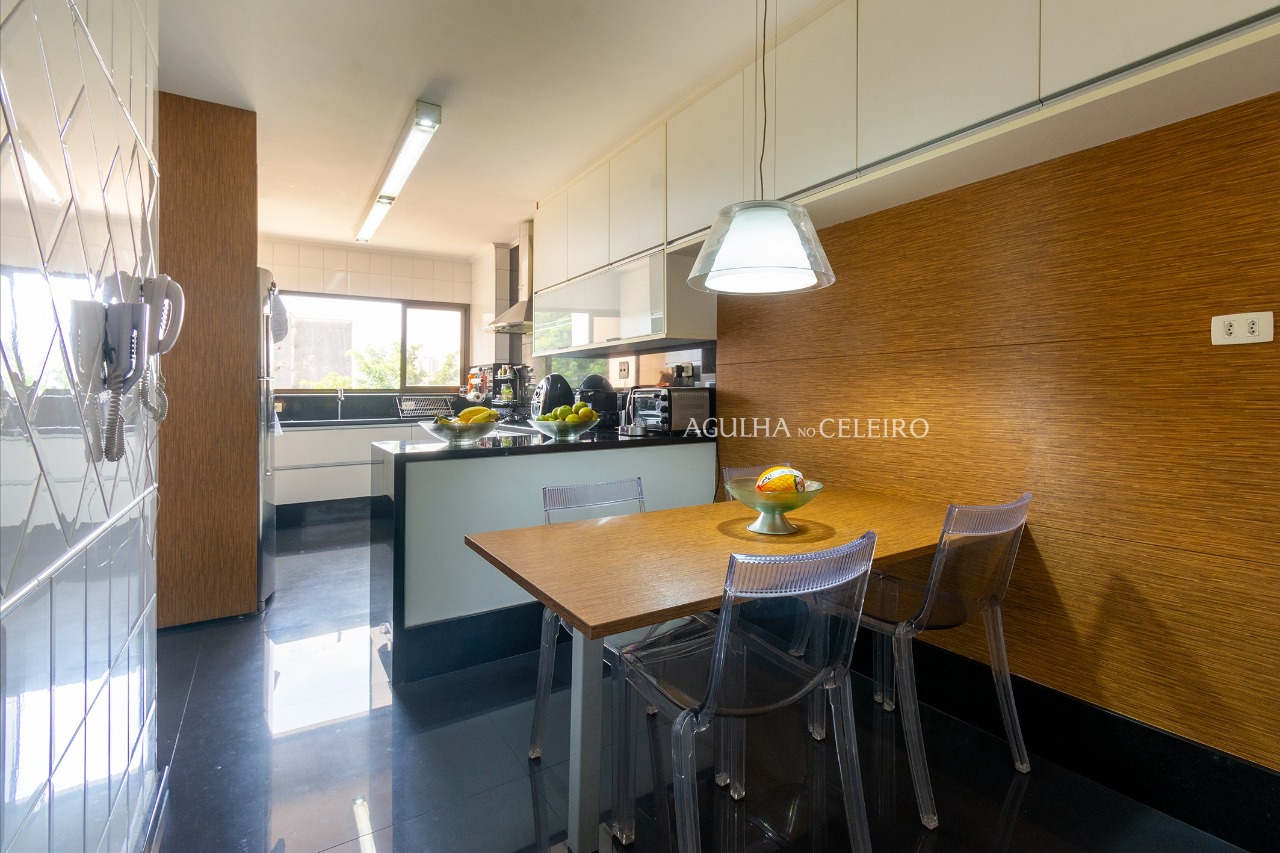 Apê com “cara” de casa e vista para copa das árvores à venda na Vila Madalena – 13179 - DSC_3327