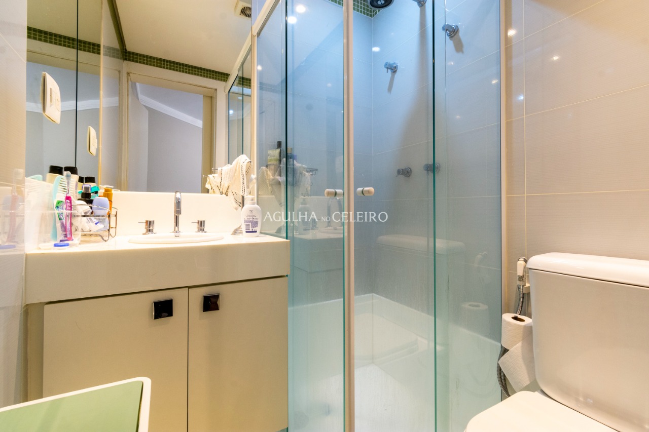 Apê com “cara” de casa e vista para copa das árvores à venda na Vila Madalena – 13179 - DSC_3277