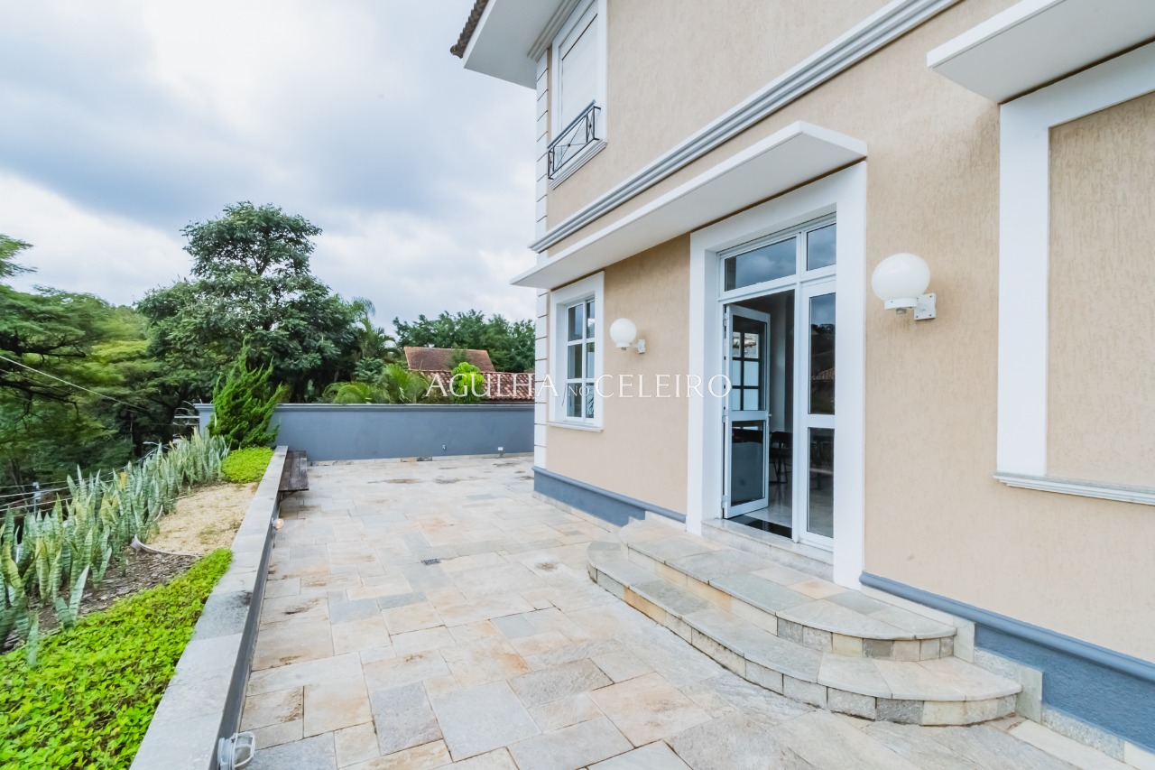 Venda/Jardim Guedala: Casa em rua tranquila. – 9296 - 9296_COMLOGO-17