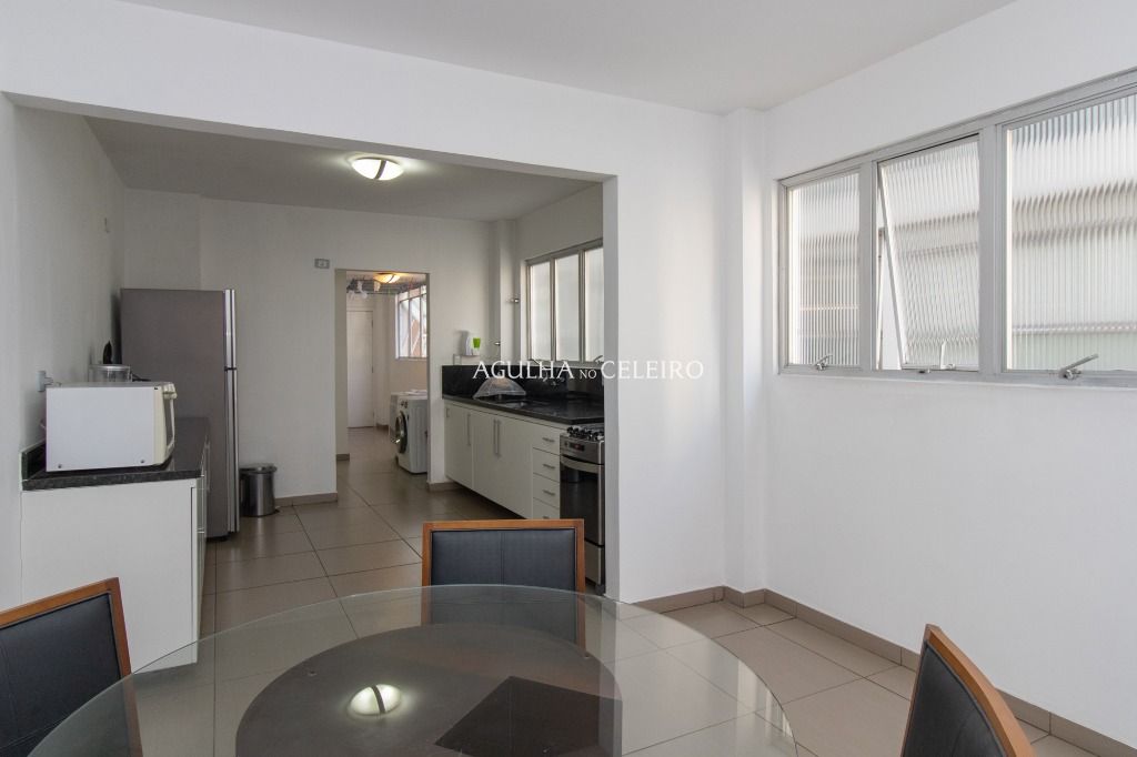 Venda/Jardim Paulista: Apartamento muito amplo. – AP7752